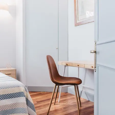 Gran Via By People Apartment *