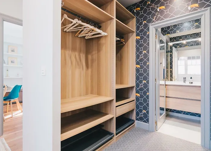 Gran Via By People Apartment *