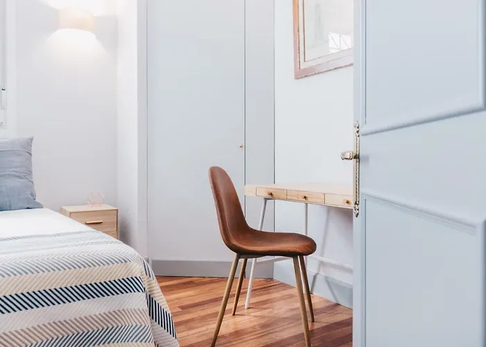 Gran Via By People Apartment *